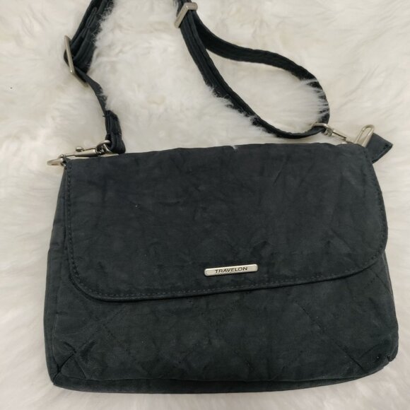 Travelon Exclusive Edition RFID Paisley Lining Black Quilted Crossbody Bag - Picture 2 of 11